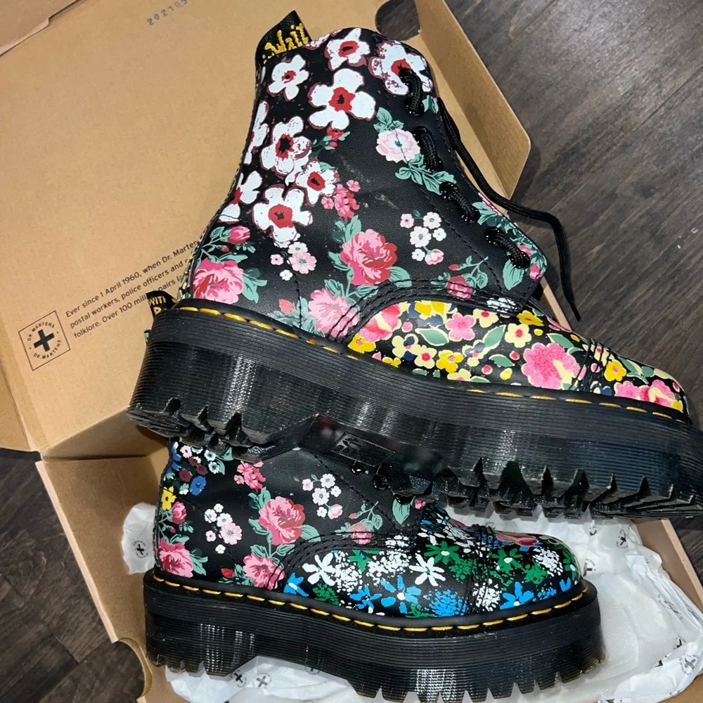 Platform Floral Doc Martens NO BOX - Picture 2 of 5